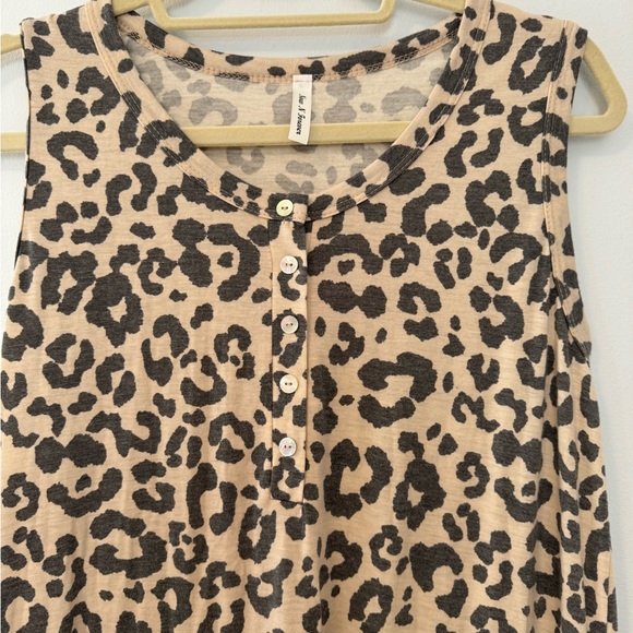 NWOT Pink Blush Maternity Brown Animal Print Sleeveless Maxi w/ Side Slits - S - Picture 6 of 9